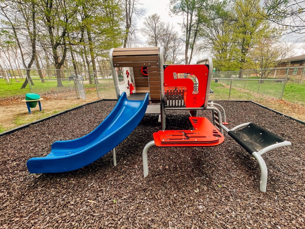 Charming small playground installation in Kokomo, Indiana, by JMSC Build & Play